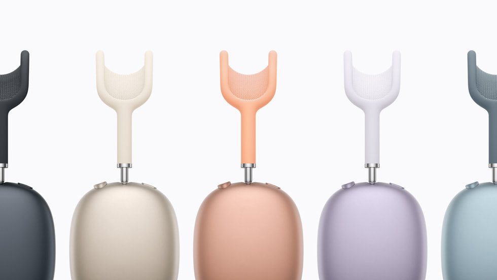 Fem AirPods Max 2 i fargene midnatt, stjerneskinn, oransje, lilla og blå