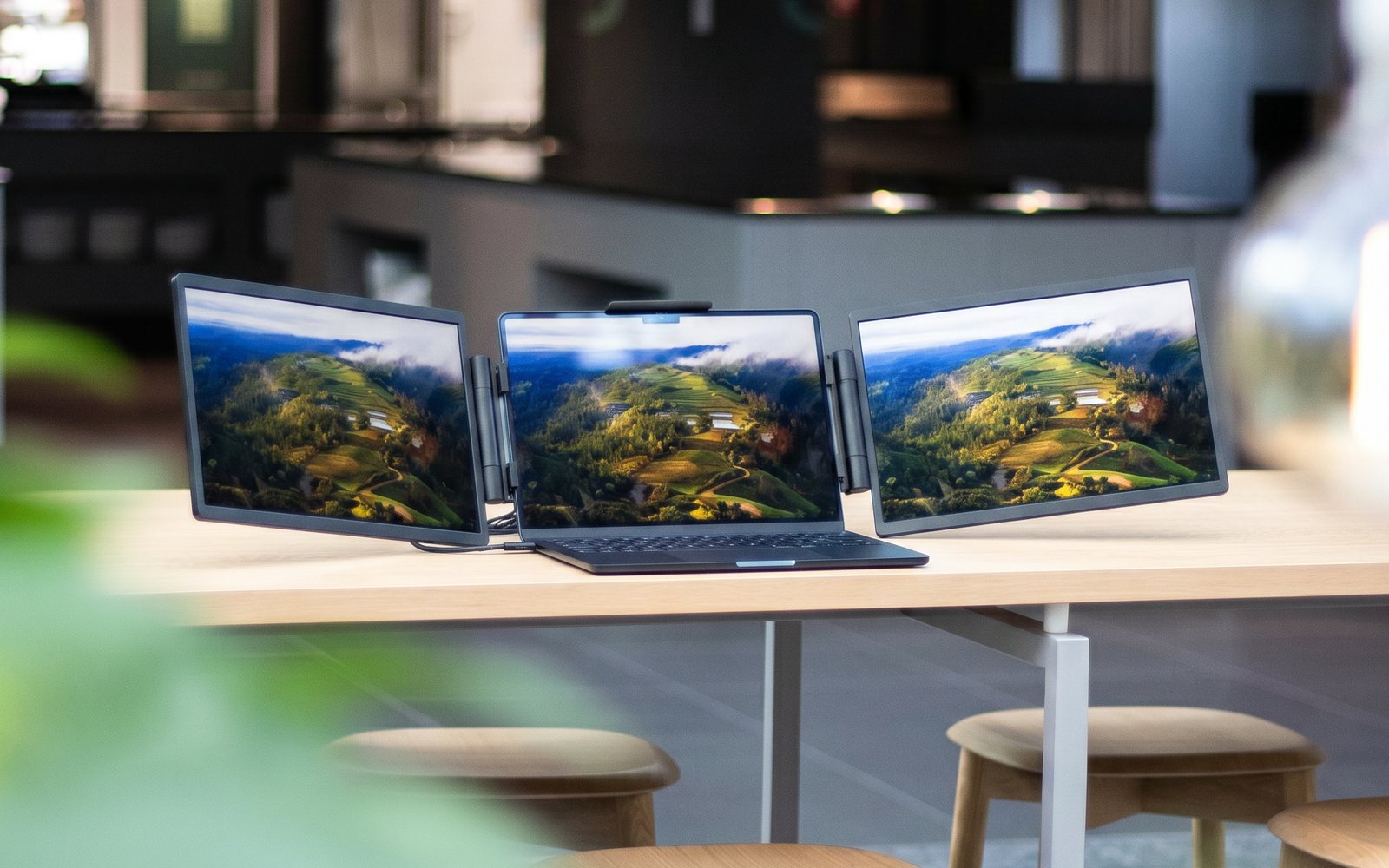 Bærbar dobbeltskjerm til laptop: Asuro Double Pro og alternativene (2026)
